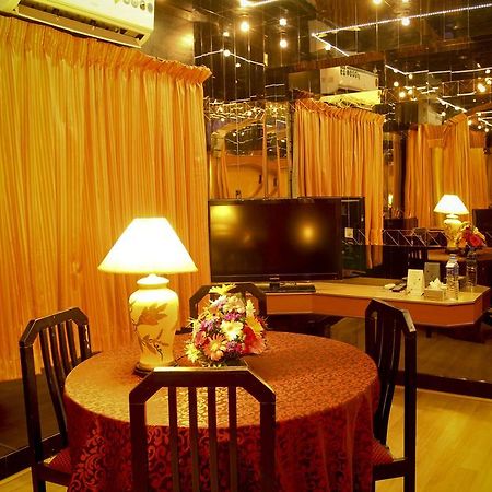 ホテルYasodha Towers Hosūr エクステリア 写真